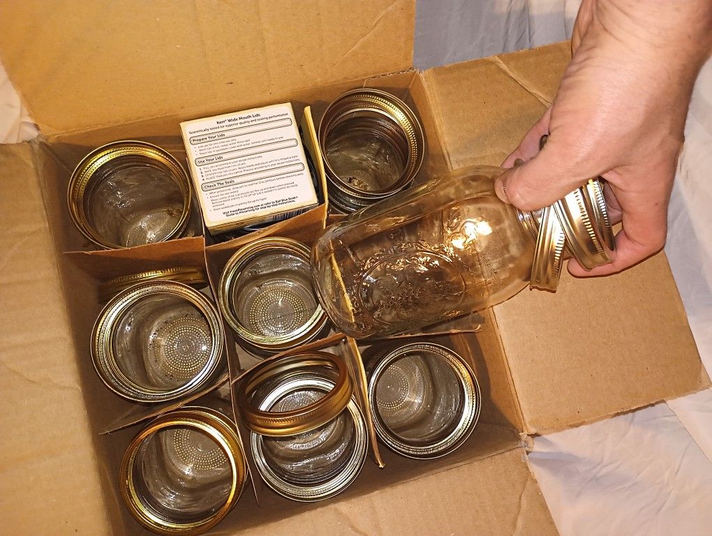 Mason Jars With Lids
