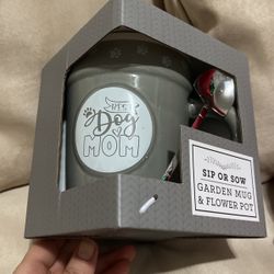 Best Dog Mom Garden Mug & Flower Pot