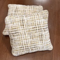  Textured Accent Throw Pillows in Cream and Gold