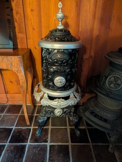 Nestor Oak  Cast Iron cylinder stove