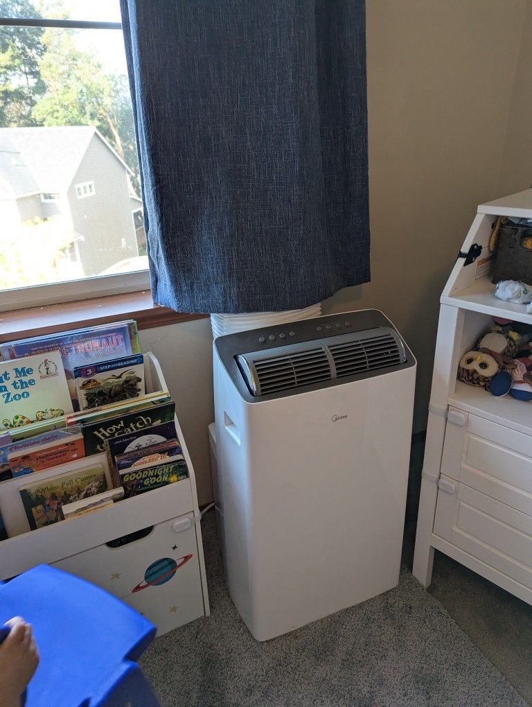 Midea Duo Portable AC 12,000 BTU Dual hose