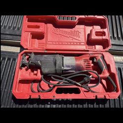Milwaukee Saw Saw Corded (Super Sawzaw)