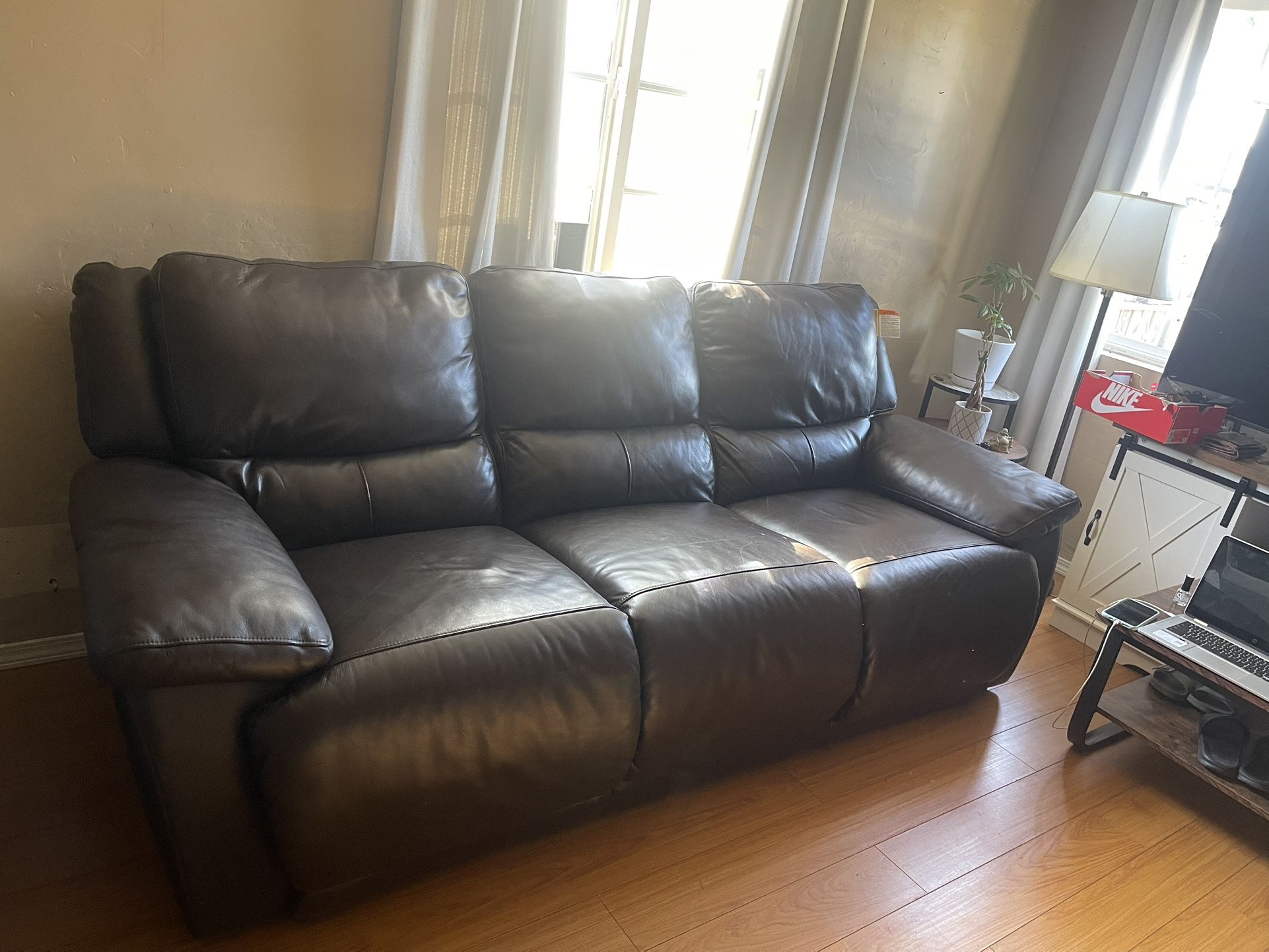 Sofa Couch Free Delivery 🚚 Leather Recliner