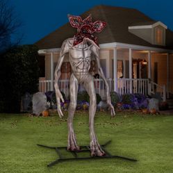 7.5 Foot Tall Life Sized Netflix Stranger Things Animated Giant Demogorgon Halloween