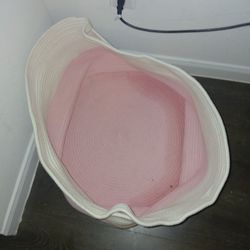 Nice pink storage ben