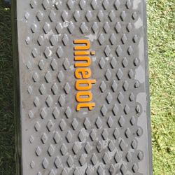 Segway Ninebot F2  Like New