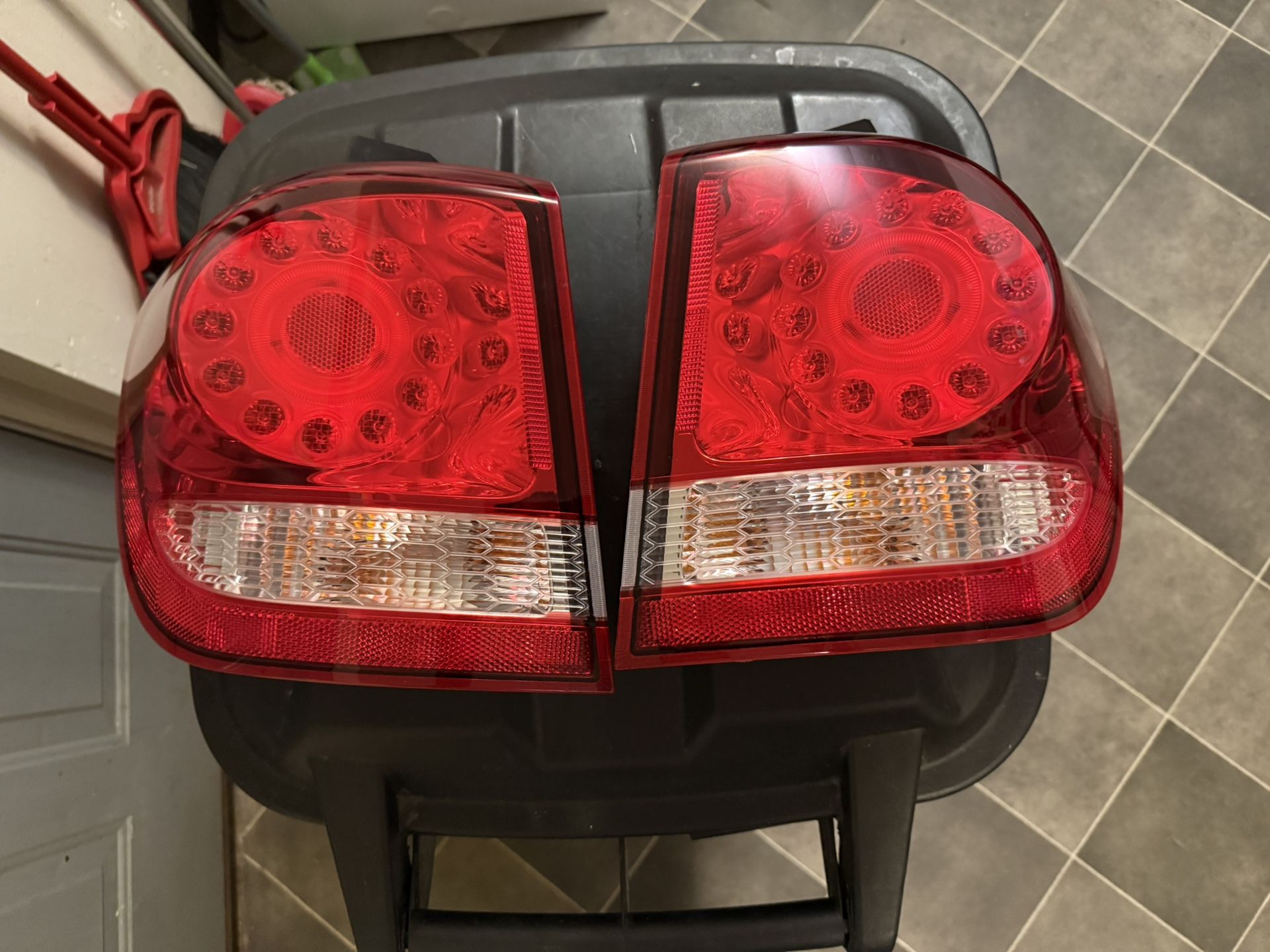 Right And Left Dodge Journey Taillights. 