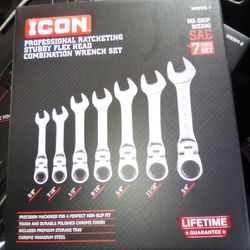 Icon Professional Ratcheting Stubby Flex Head Combination Wrench 