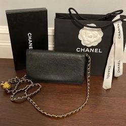 Bi Fold COCO MARK leather wallet