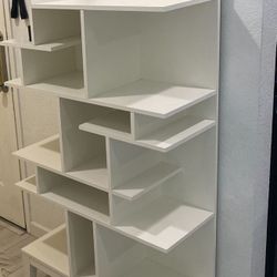Bookshelf 