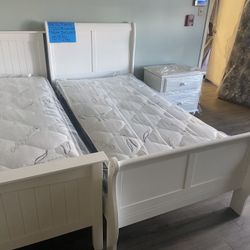 Twin Mattress Without Bed Frame 