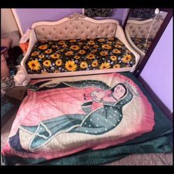 Twin size Trendle bed