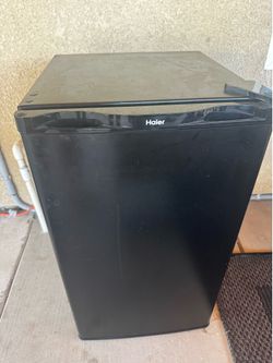 Mini fridge