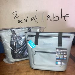 READ ENTIRE AD B4 MESSAGING - CamelBak  ChillBak soft cooler Tote 18L with 3L water reservoir $275 Retail 2 available Grey Waterproof Yeti Hydroflask