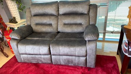 New recliner love seat