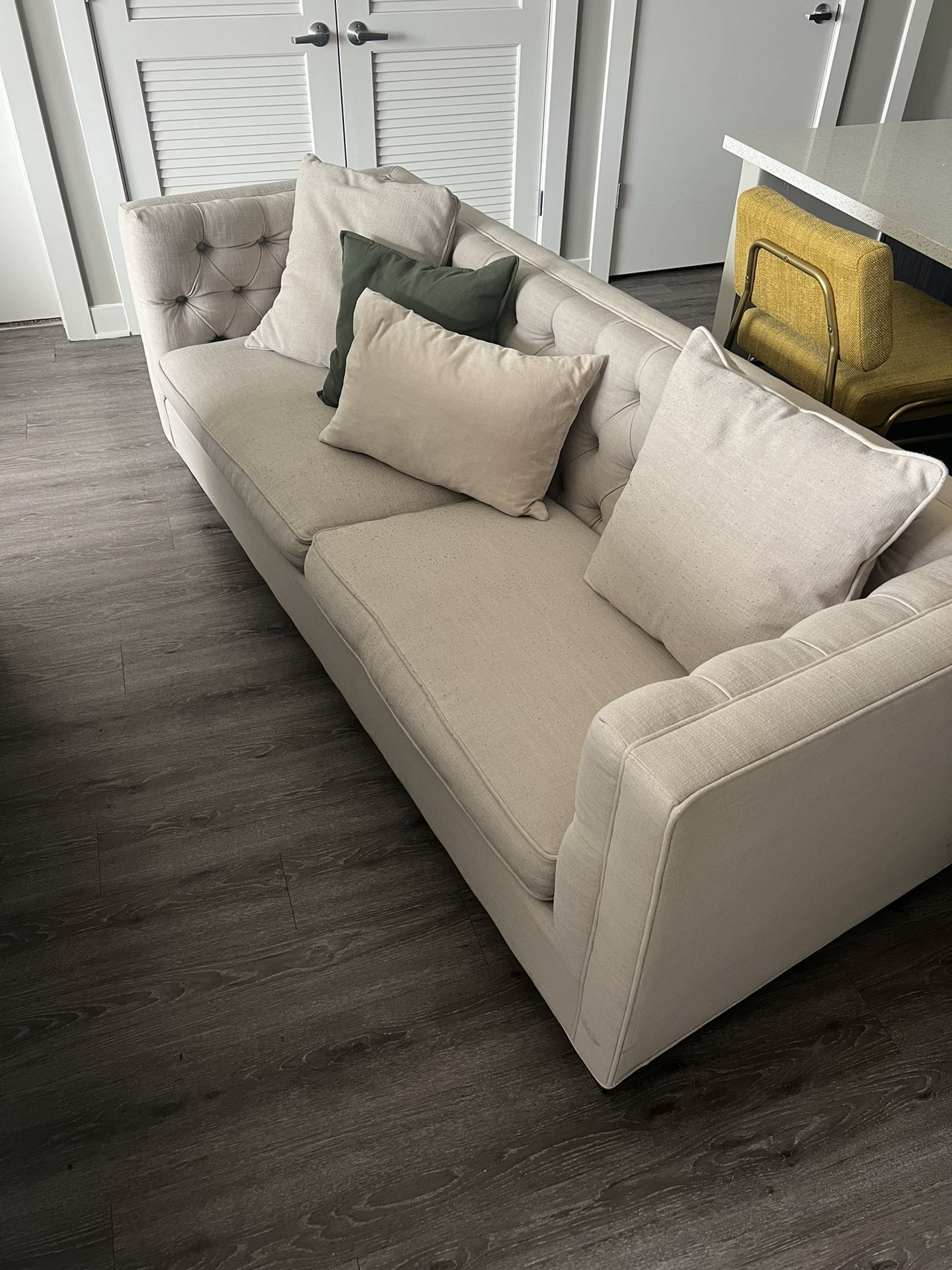 Loveseat (Cream)