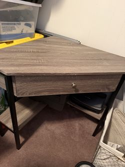Corner Desk