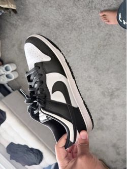 Sneakers size 13