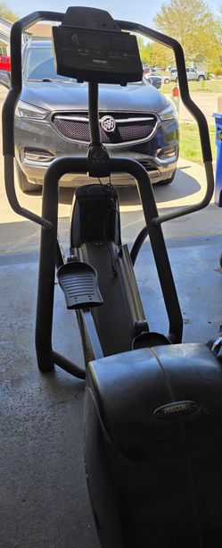 Professional Precor Eliptical Fitness Crosstrainer FX546 in Great Condition