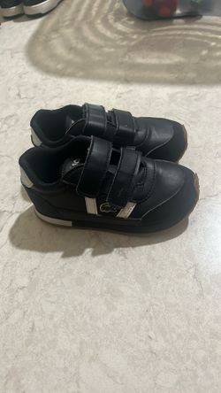 Lacoste Size 9