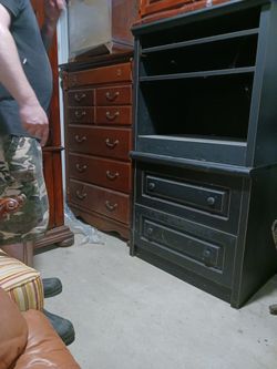 5 Piece Desk Including Desk, Filing Cabinet, Hutch And Chair