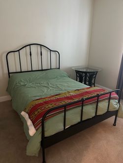 Queen bed