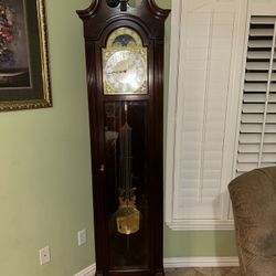 howard miller grandfather clock 