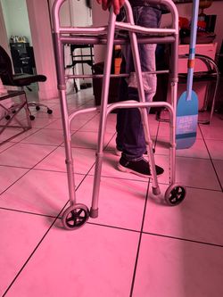 Andador walker para adulto