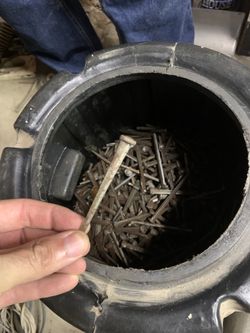 Square nails (late 1800s, 50 lbs)