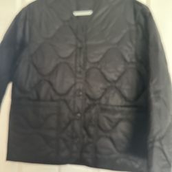 Women’s new quilted nylon jacket size L