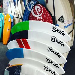 Skim boards with free traction