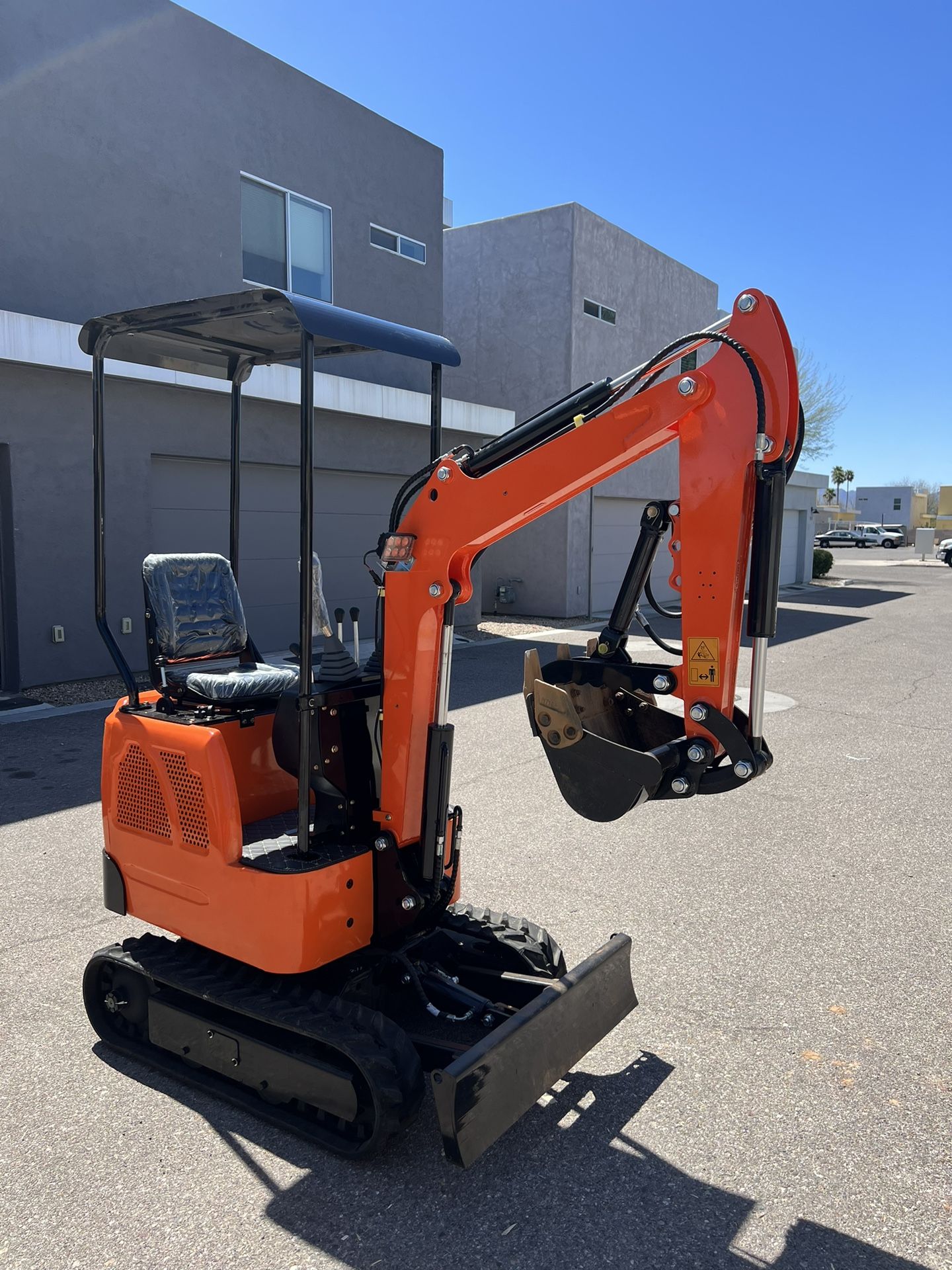 Brand New 1 Ton Mini Excavator