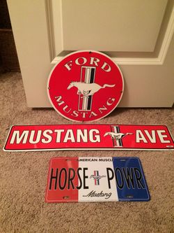 Ford Mustang Signs