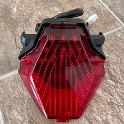 OEM YAMAHA YZF R3 15-22 REAR TAIL TAILLIGHT BACK BRAKE LIGHT