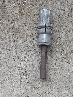Exhaust pipe expander