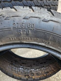 Uniroyal 275\60 tire