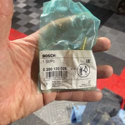 BMW Porsche Volvo Temperature Sensor - Bosch