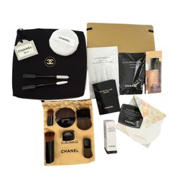 Dior Sublimage Pouch With Samples And Brush 