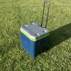 Ice Chest Cooler With Wheel 60 Qt