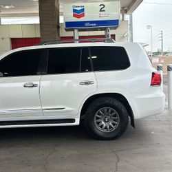 2009 Lexus LX 570
