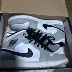 Air Jordan 1 Mid ‘Smoke Grey’ 