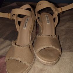 1.5 Inch Heels, Cloth Sandals With Braided Accent. 