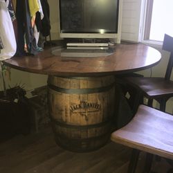 Jack Daniels Whiskey Barrel Table
