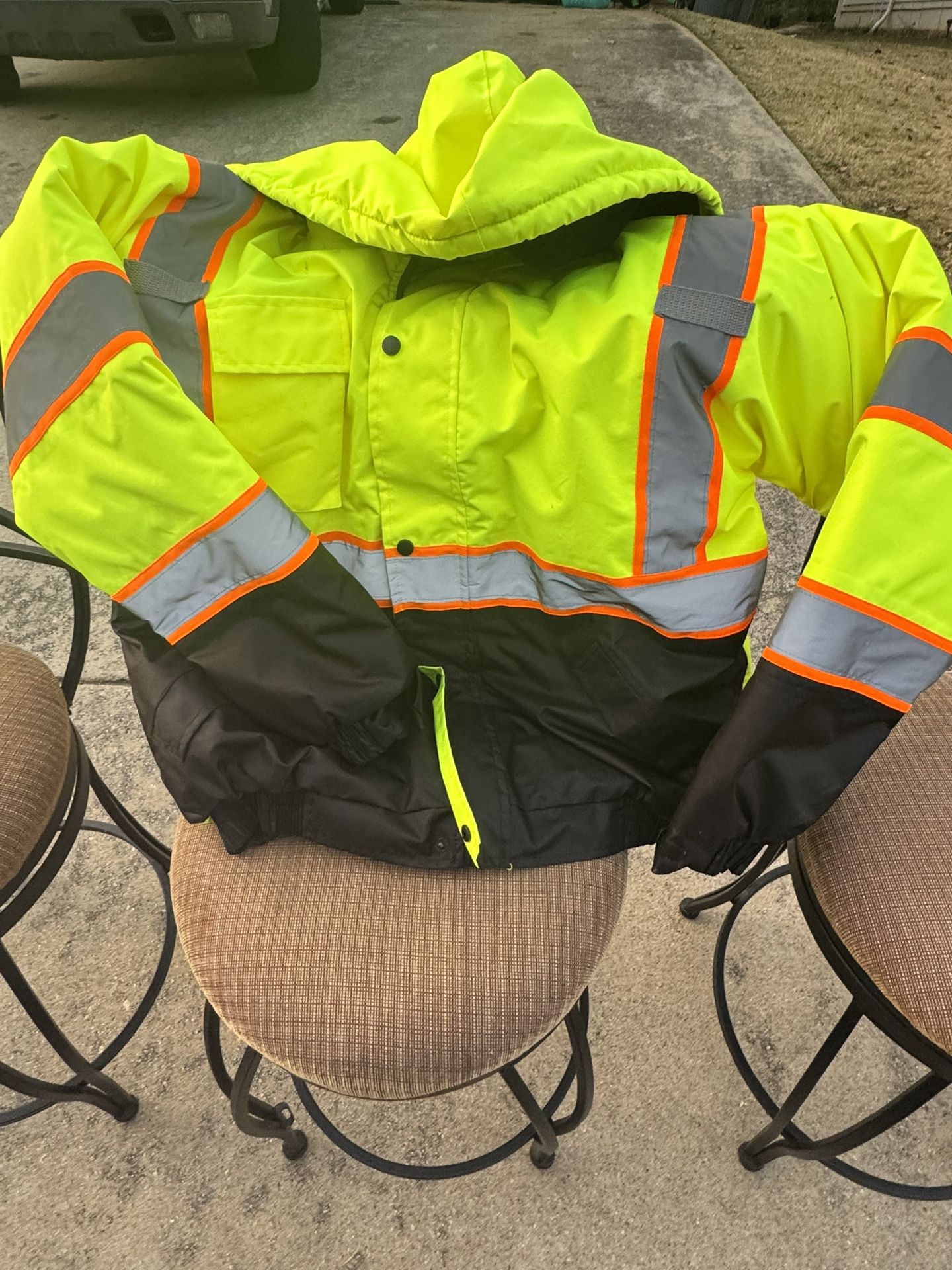 NEW Construction Insulated Coat W/Hood