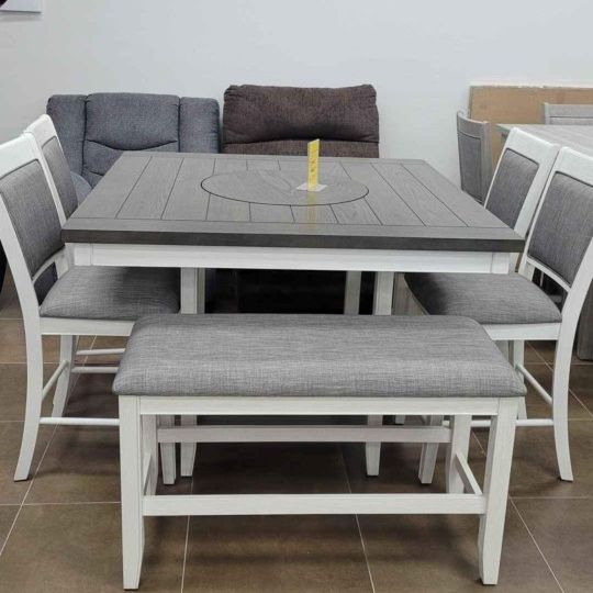 NEW Very NICE Counter High Dining Kitchen Table Chairs 