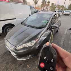 Car Keys/Fobs/Llaves De Autos