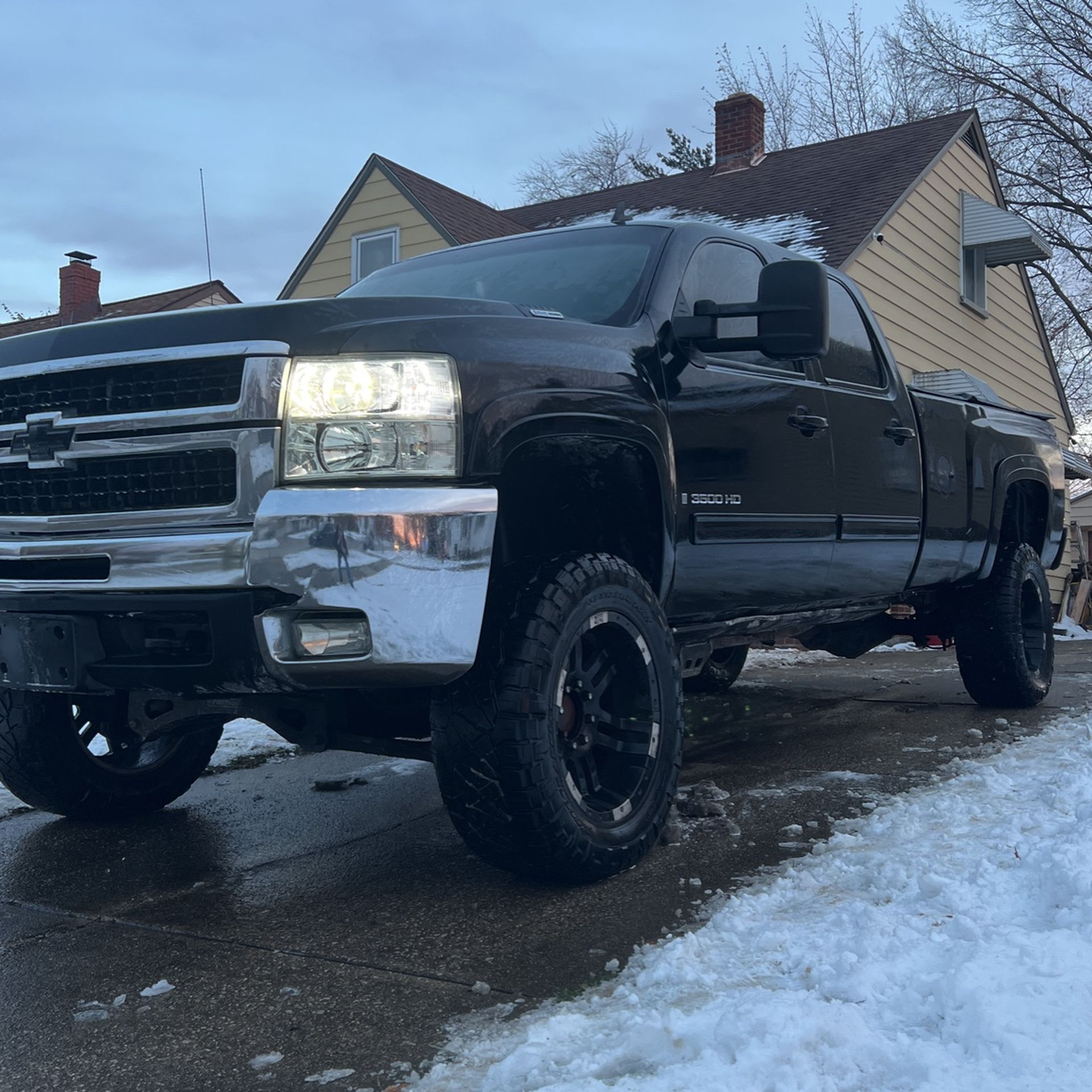 Pick up truck