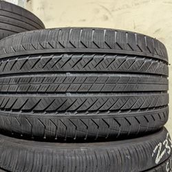 275/35R19 CONTINENTAL PAIR OF TIRES 