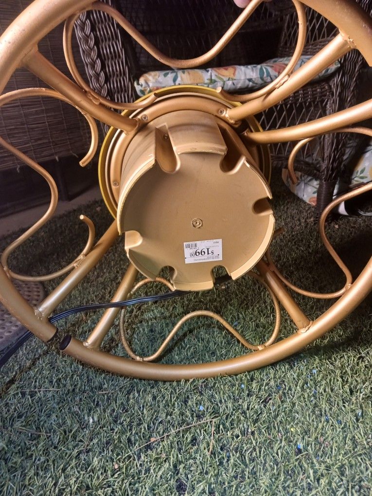 Spinning X mas Tree Stand