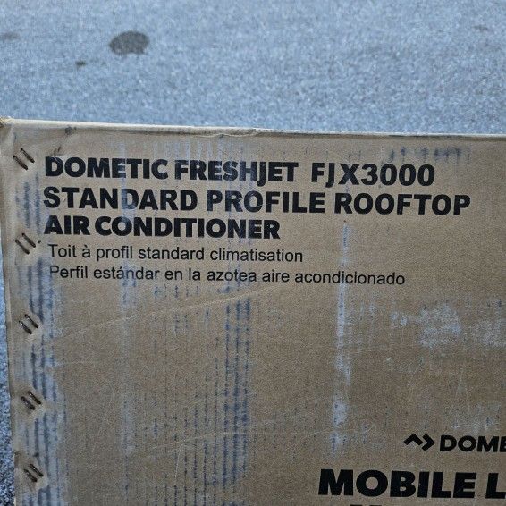 RV Air Conditioner - Dometic Freshjet 3 15K BTU